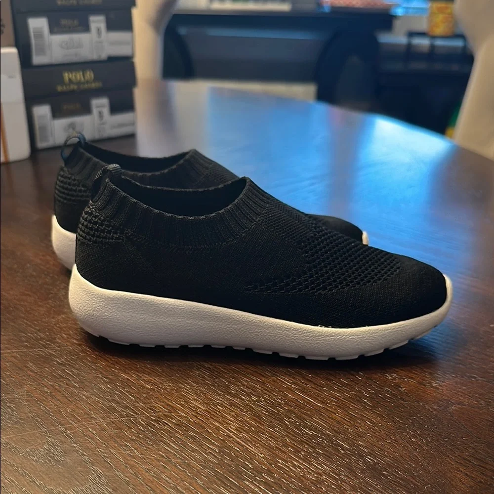 GAP Kids Slip On Sneakers Black Toddler Size 12 Lightweight